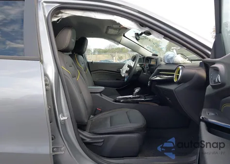 2025 Chevrolet Trax Fwd Activ from USA, damaged, VIN KL77LKEP5SC246192